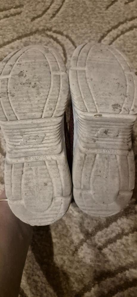 Botasky, skechers,31