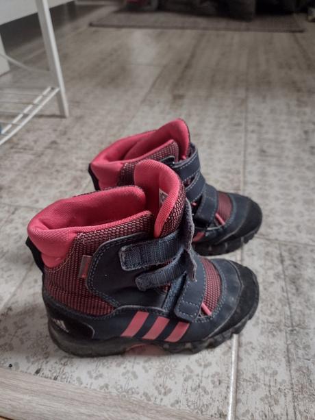 Dievcenske cizmy 24, adidas,24