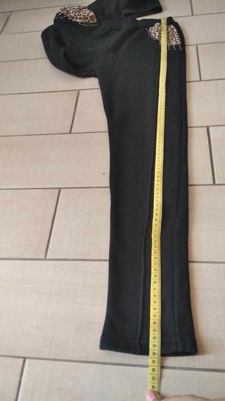 Čierne nohavice, 152