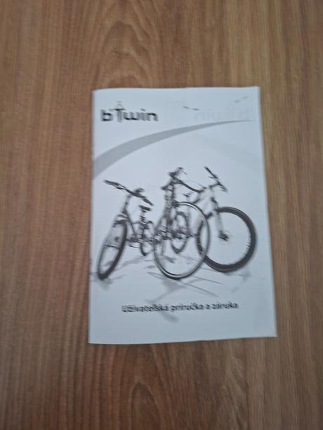 Bicykel zn. b twin, 28