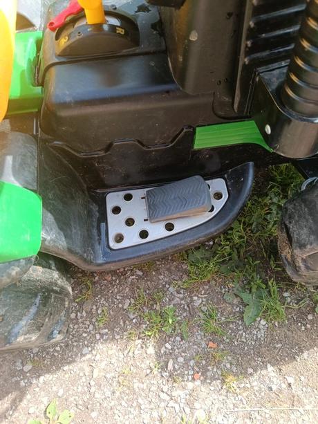 Detský traktor john deer, 
