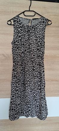 Raz oblečené viskózové šaty, s