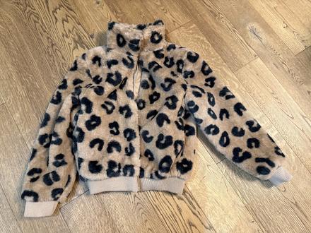 Bundicka + saty pre dievca, 140–152