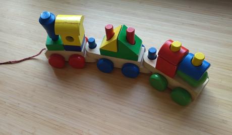 Drevený vláčik,
