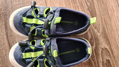 Botasky s otvormi, 26