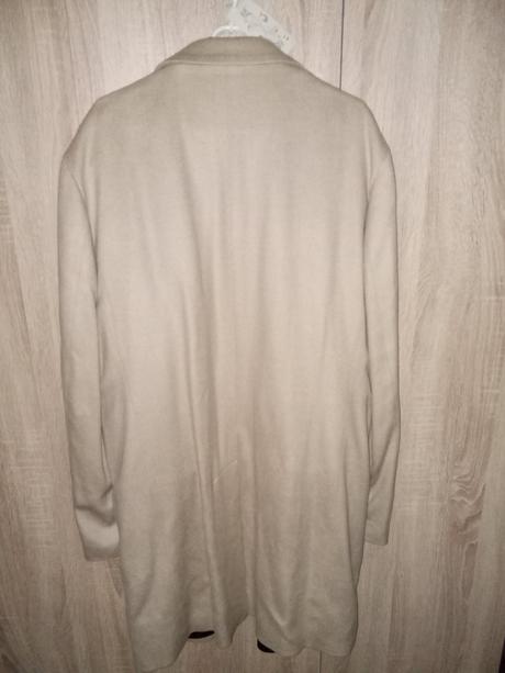 Elegantný kabát, 58