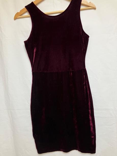 Dámske bordové koktejlové mini šaty, tally weijl,s