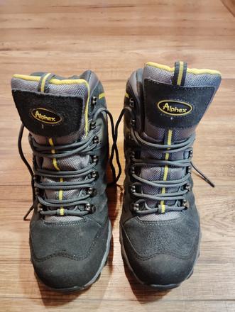 Turistické topánky značky alpinex, 38