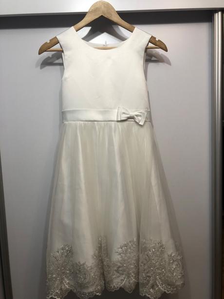 Dievčenské biele šaty, 146