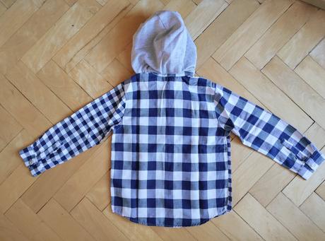 Košeľa s kapucňou, 116