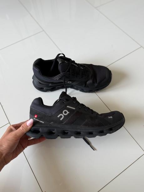 Turistická obuv on running, 38