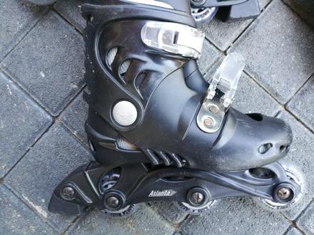 Kolieskové korčule 28 čierne, 28