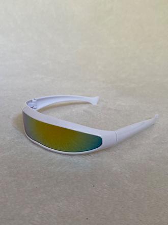 Mimozemské slnečné okuliare,