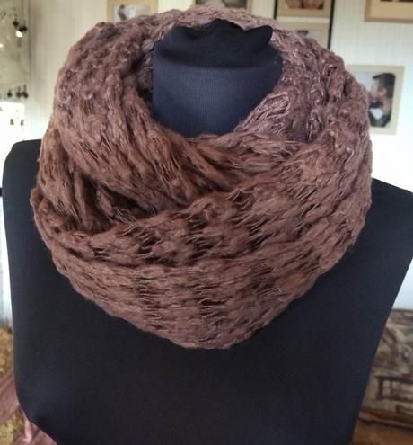 Staroružový nekonečný šál, c&a