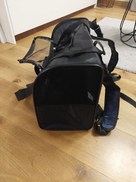 Batoh na domaceho milačika, 