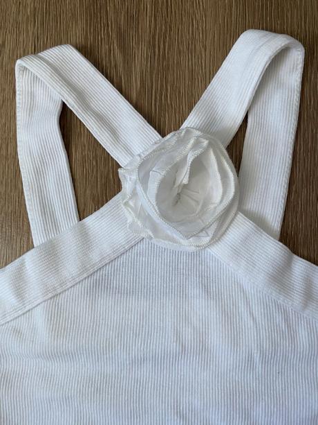 Krásny top, zara,140