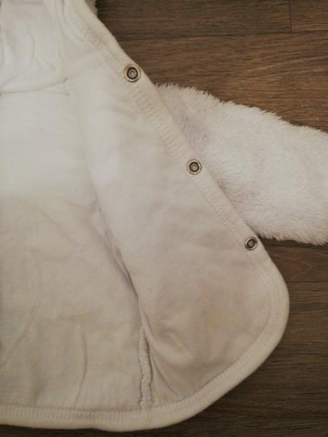 Snehobiela mikinka, richelieu,62