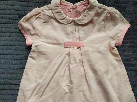 Menčestrové šatičky, 86