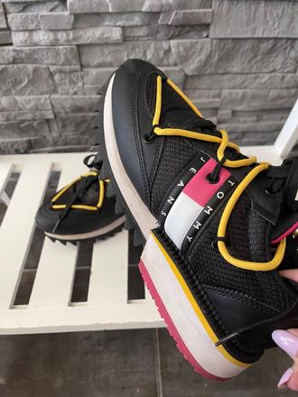 Tommy hilfiger v.38, tommy hilfiger,38