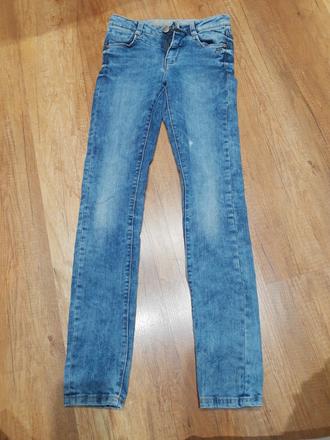 Dievcenske rifle, 152