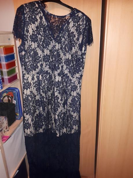 Šaty spoločenské, 50