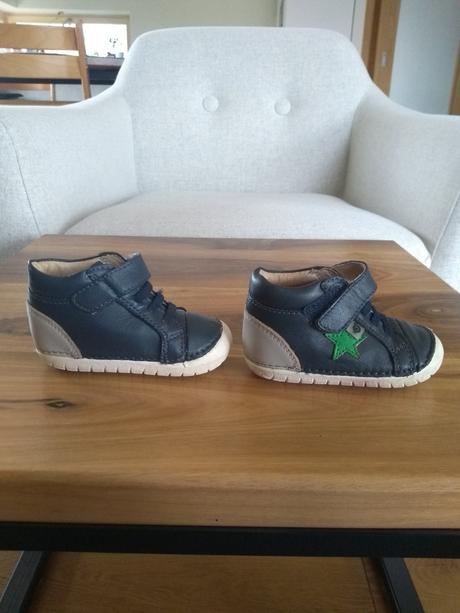 Old soles, v. 20, 20