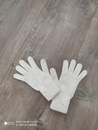 Biele rukavice,