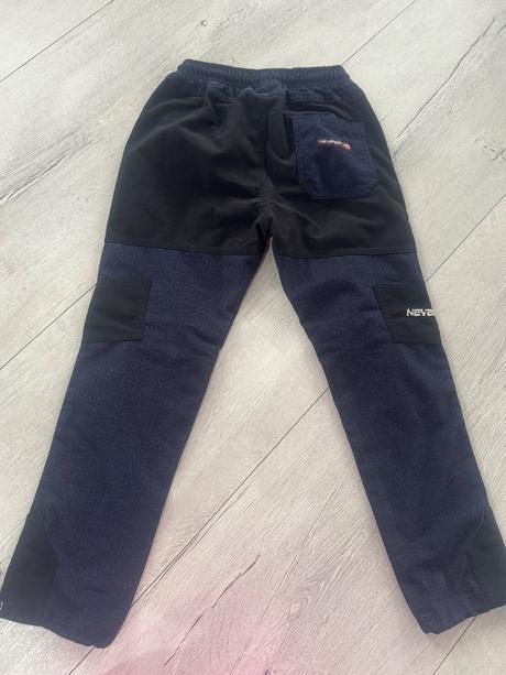 Turisticke nohavice, 134