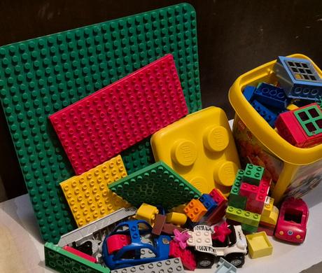 Lego duplo s podložkou a boxami,
