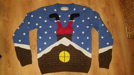 Vianočný sveter santa v komíne, m