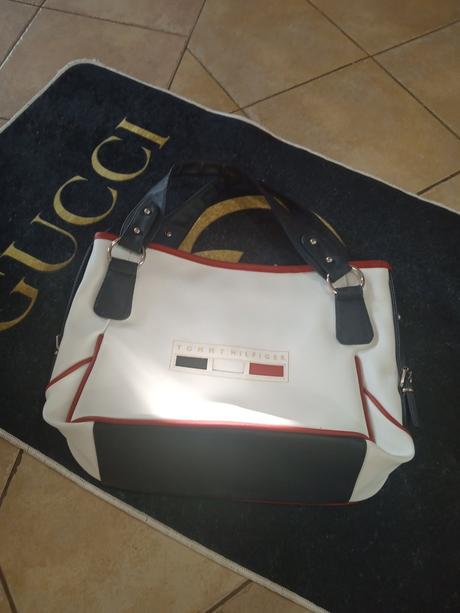 Tommy hilfiger kabelka, tommy hilfiger