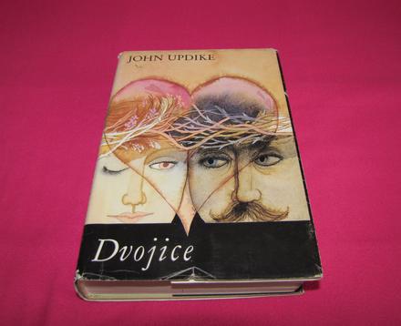 John updike dvojice,