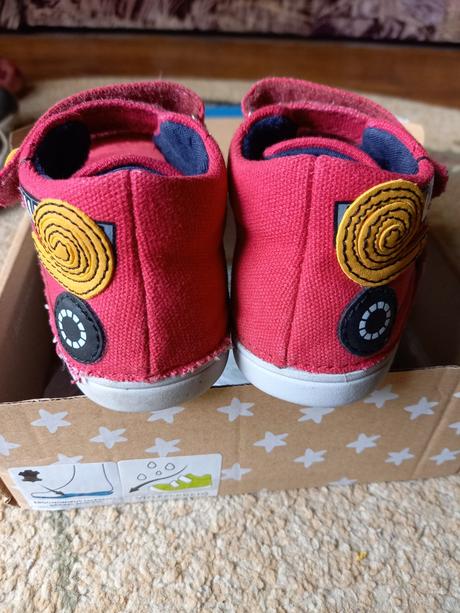 Hasičské auto - vyššie tenisky, d.d.step,22