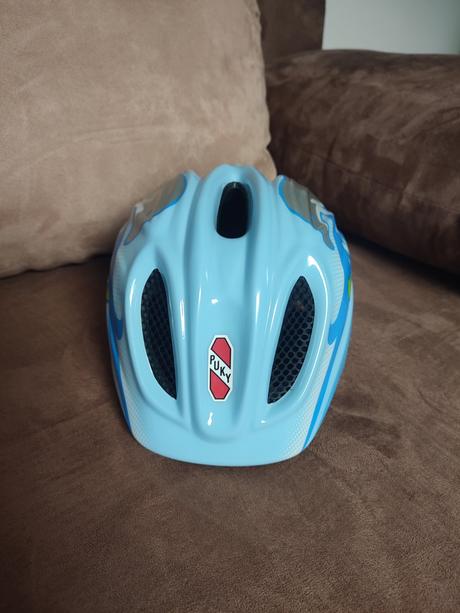 Cyklisticka prilba puky, s