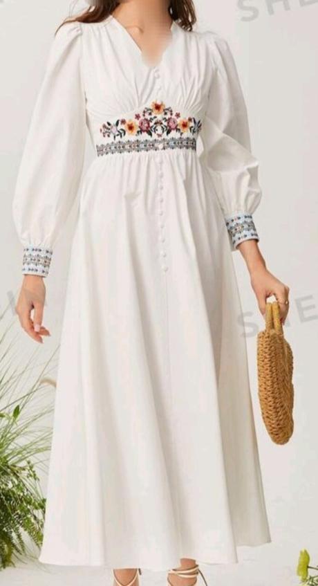 Krásne šaty so vzormi na páse, xs