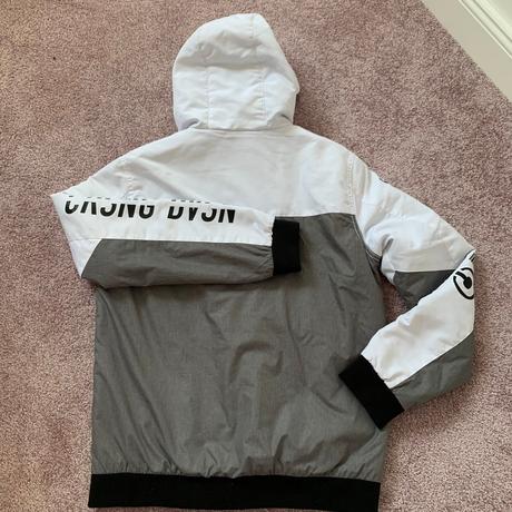 Prechodná bunda, chapter young,158