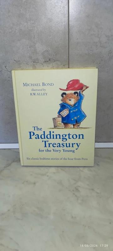 Michael bond - the paddington treasury for the ver,