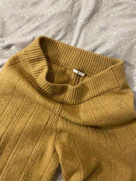 Pletene nohavice, tu,s