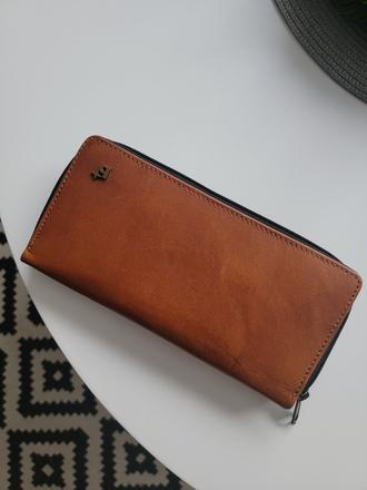 Damska kozena (nie kozenkova) penazenka, 