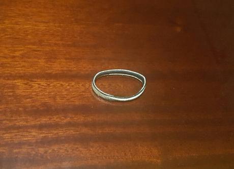 Zlata a strieborna gumka do vlasov, 