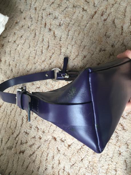 Mala fialova nannini kabelka,