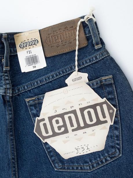 Kraťasy s vysokým pásom, 34