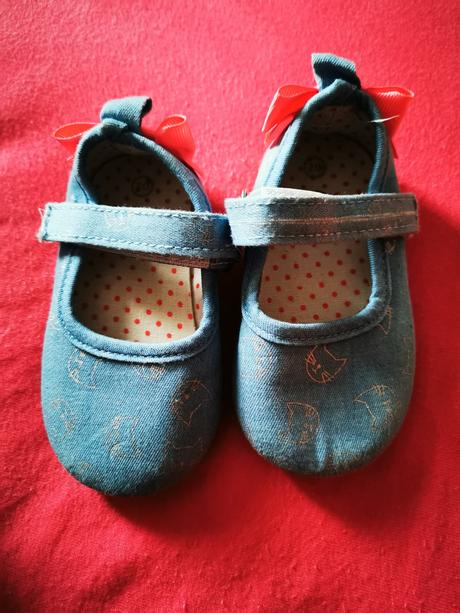 Sandalky, tenisky 20, 86–98