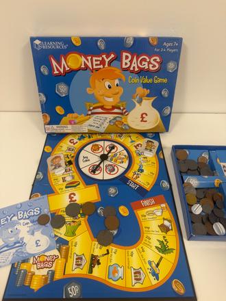 Spoločenská hra money bags coin value game,