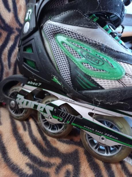 Kolieskové korčule, 43