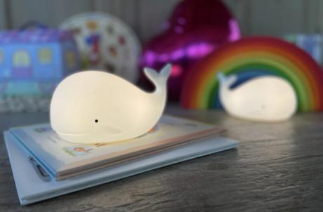 Nočné svetielko velryba, 