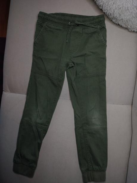 Khaki chlapčenské nohavice, 128