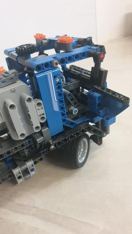 Skladačka na chlp rovnaká ako lego 8052,