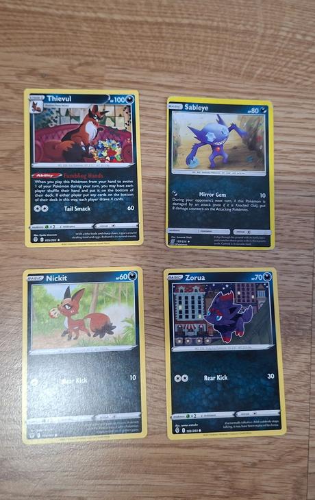 Pokemon karty 132ks, 