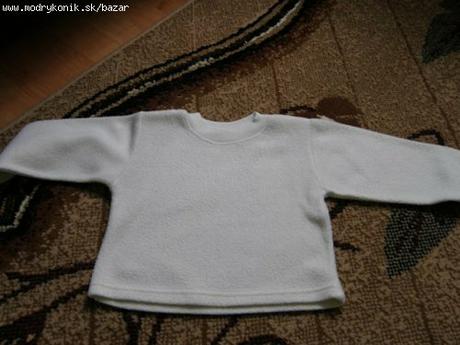 Kremova mikinka v. 80, 80